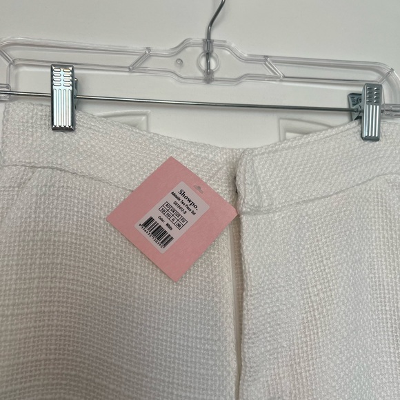 SHOWPO ADELAIDE TWO PIECE WIDE LEG SET IN WHITE - Picture 5 of 6